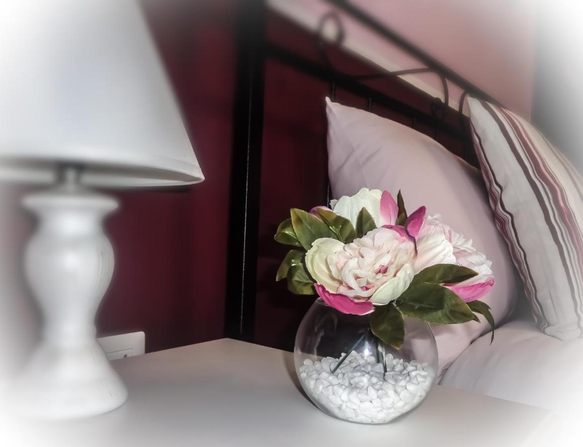 Chloe'S Rooms 卡利亚里 外观 照片